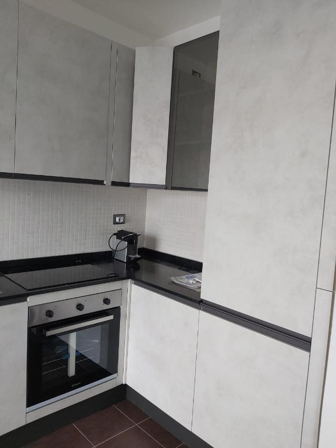 Milano Santa Giulia Business Apartment - Olimpiadi 26 Ngoại thất bức ảnh